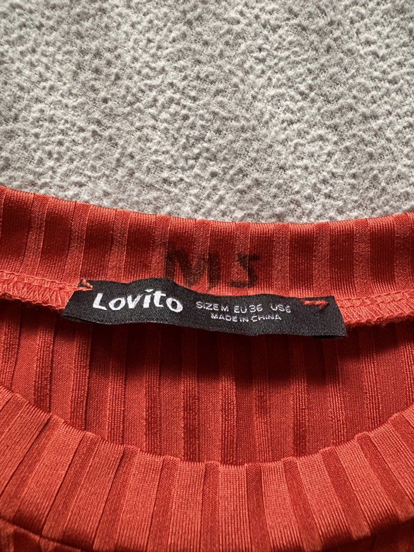 [Lovito] Sleeveless Ribbed Tops (Category: Sleeveless) located in Pasig City. Submitted by kitcatss (Listing ID 1465840161, Image 3). Description: 🍓 Lovito’s Sleeveless Tops 🍓 ₱80 EACH OR GET BOTH FOR ₱150 ONLY Brand: Lovito Size: Medium on tag (best fits for s-m) *no flaws except for marked initials *not cropped *personal tops *never worn since I have extras Mop: gcash/ paymaya/ bpi Mod: j&t/ lalamove (sf shoulder by buyer) Rfs: decluttering (