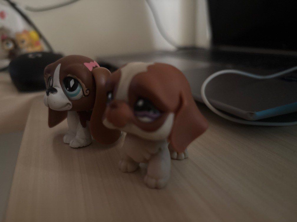 LPS Bundle 2 dogs (Category: Vintage Collectibles) located in Manila. Submitted by lylasellsstuff (Listing ID 1465855612, Image 3). Description: bought strictly as bundle! pay first before shipping. (I'm not interested in trading na po very sorry) last price na po (not negotiable) rfs: need funds asap.