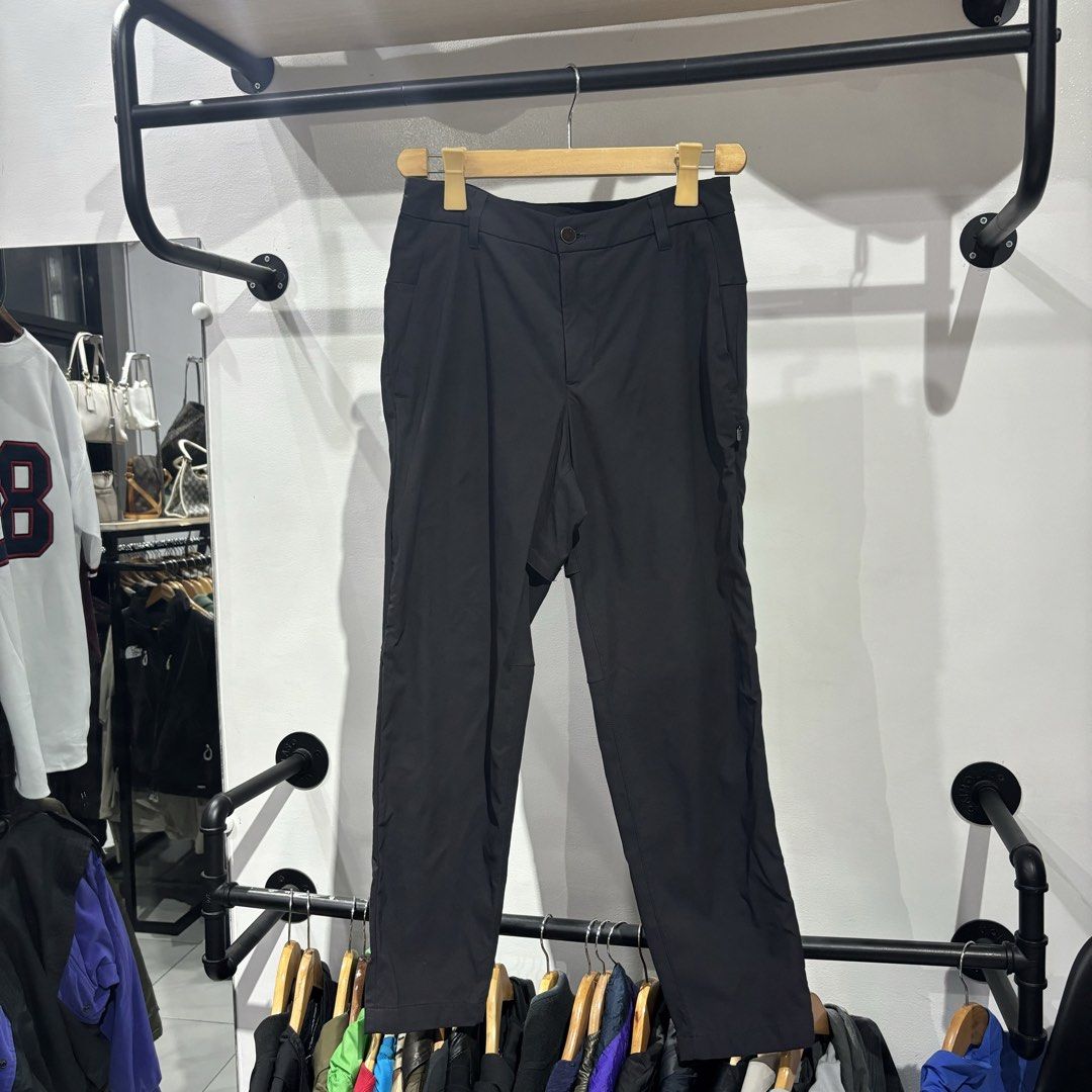 Lululemon ABC Pants (Category: Trousers) located in Bambang. Submitted by heats777 (Listing ID 1465850002, Image 1). Description: Excellent condition No issue Size: 28 on tag.