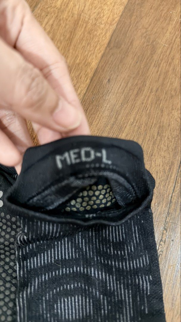 Lululemon Find Your Balance Tab Pilates Socks Medium-Large (Category: Socks & Tights) located in Quezon City. Submitted by bonkee_declutters (Listing ID 1465800384, Image 2). Description: - Brand: Lululemon - Item: Non-slip grip socks - Color: Black - Size: Medium-Large (MED-L) with designated Left/Right inner cuffs - Features: Silicone bottom grips for yoga, pilates, and barre; breathable striped knit top with logo branding - Condition: Minor we