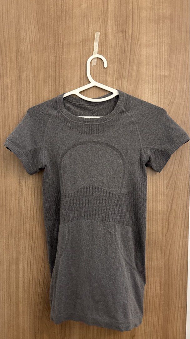 [SOLD] Lululemon Swiftly Tech Running Shirt (Category: Activewear) located in Pakil. Submitted by byvera (Listing ID 1465945976, Image 1). Description: .