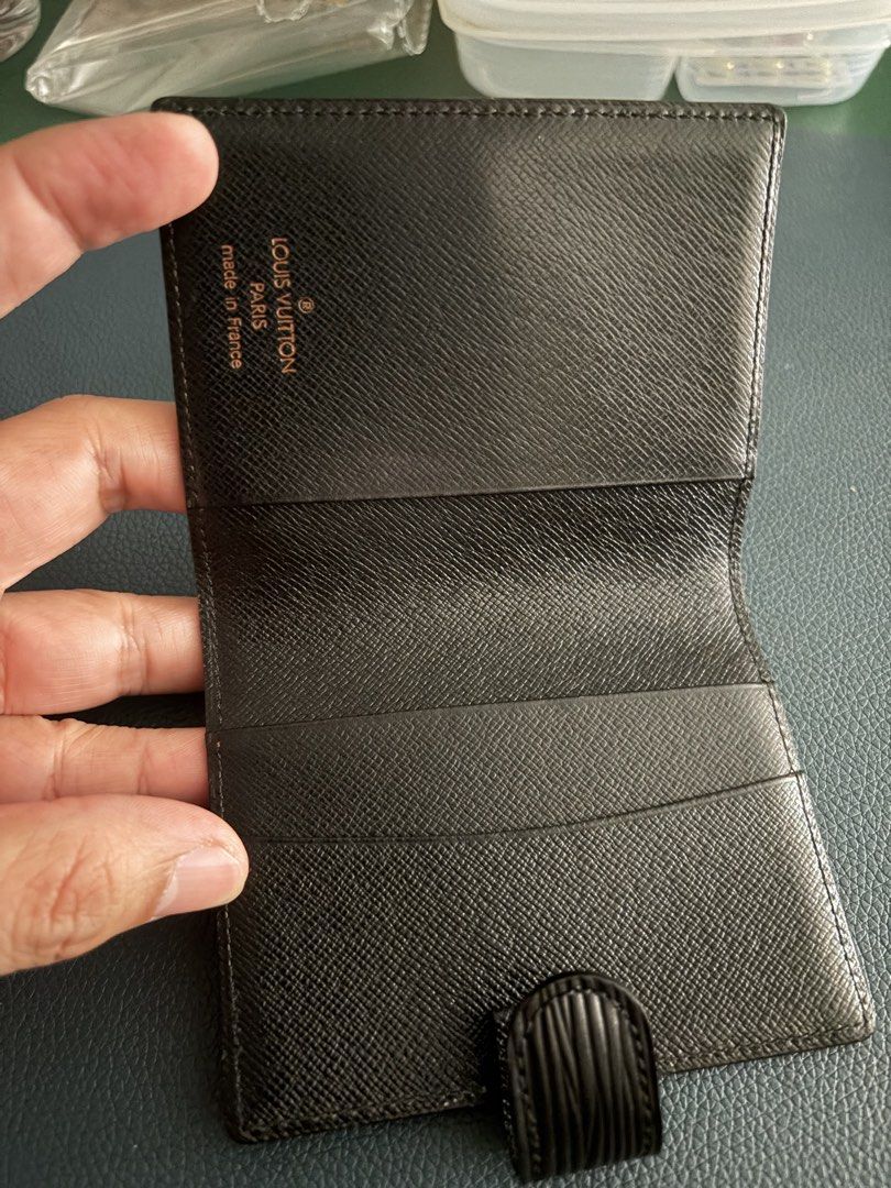 *LV Epi Bifold Card Wallet (black) with Certificate* (Category: Luxury Bags & Wallets) located in Mandaluyong City. Submitted by localbudol (Listing ID 1465766086, Image 3). Description: .