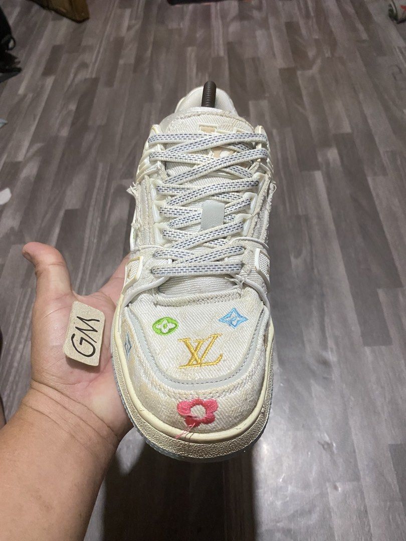 LV Trainer Sneaker (Category: Sneakers) located in Cebu City. Submitted by freemoon.b85e0c (Listing ID 1465920418, Image 3). Description: LV Trainer Sneaker Womens Thrifted/2nd hand Size 7 us/5 uk/39 euro/24 cm Price 880 plus sf Good condition.