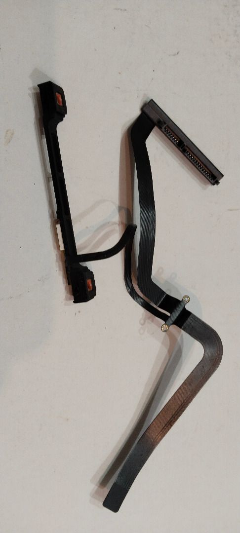 Mac Book Pro Flex HDD (Category: Computer Parts) located in Pasig City. Submitted by velascosun76701 (Listing ID 1465931450, Image 3). Description: Mac Book Pro Flex Hdd.