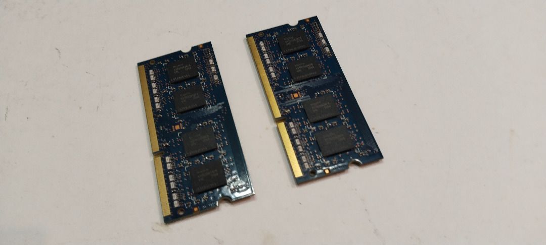 Mac Book Pro Ram 3 Gig (Category: Computer Parts) located in Pasig City. Submitted by velascosun76701 (Listing ID 1465916535, Image 1). Description: Mac Book Pro Ram 3 Gig.