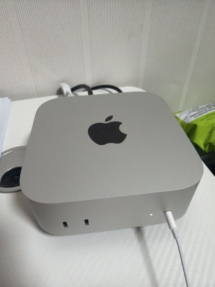 macmini m6和带指纹的妙控键盘 （分類：桌上電腦）位於 Hong Kong。 由 warmdog_c04e21 提交（商品編號 1465921205，圖片 1）。簡介： 9月底一起买入 标价为一起出的价格 16+256 2.5g以太网 只要单个的可以私聊我询问 不管售后 有问题找apple 有盒子和附带的线 购买前任何疑问请先私聊我 只接受面交！ 东铁线都可以面交！。