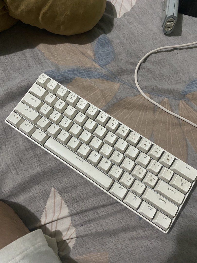 MageGee MK-Mini 61-Key Mechanical Gaming Keyboard (Category: Computer Keyboard) located in Manila. Submitted by vinceez (Listing ID 1465796429, Image 1). Description: - Model: MageGee MK-Mini Mechanical Keyboard - Color: White with clear legends - Layout: Compact 61-key (space-saving) - Connectivity: USB wired (5V) - Condition: Clean, excellent working order - Ideal for: Gaming and daily typing setups.