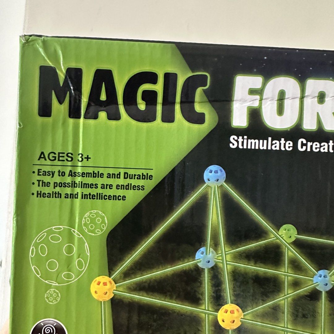 Magic Forts Glow Building Toy (Category: Educational & Learning Toys) located in Kawit. Submitted by wevibevintage (Listing ID 1465788026, Image 2). Description: ₱899 orig price. Not used.