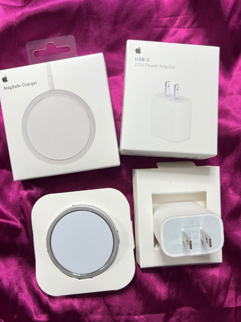MAGSAFE CHARGER + 20W Adapter USB C (Category: Chargers & Cables) located in Manila. Submitted by itsashy (Listing ID 1465807860, Image 1). Description: WITH 3 DAYS REPLACEMENT WARRANTY NO REFUND POLICY LALAMOVE / J&T / MEET UP.