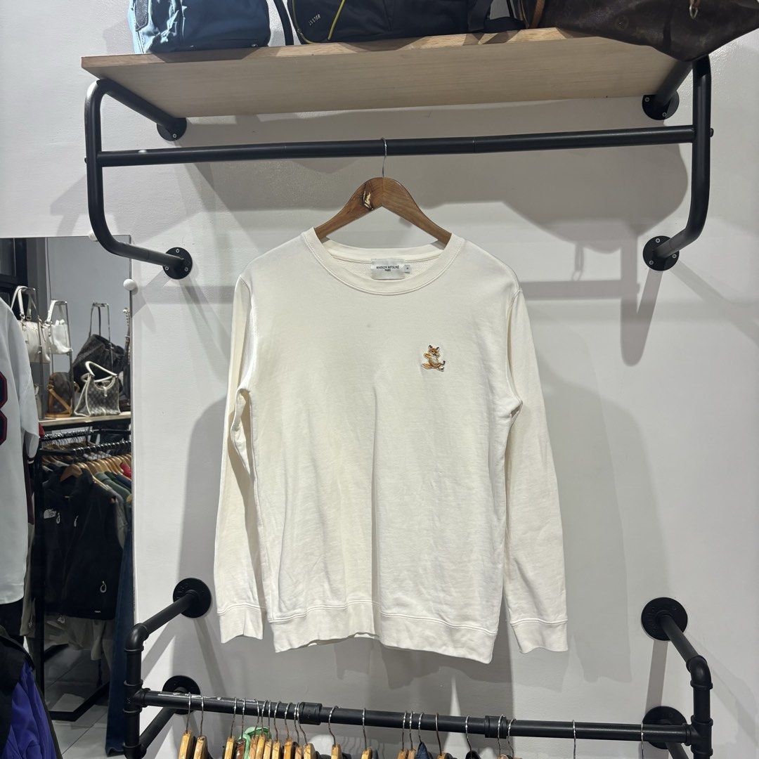 Maison Kitsune Fox Crewneck (Category: Coats, Jackets and Outerwear) located in Bambang. Submitted by heats777 (Listing ID 1465825635, Image 2). Description: Excellent condition No issue Size: S on tag.