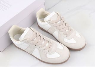 （分類：）位於 。 由 MCFashions 提交（商品編號 1465849184，圖片 1）。簡介： 。