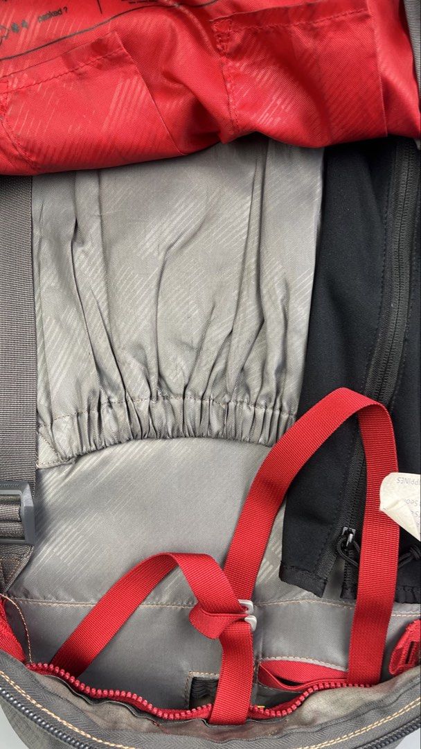 MAMMUT HIKING BAG (Category: Backpacks) located in Manila. Submitted by reclaim.13 (Listing ID 1465952108, Image 3). Description: MAMMUT HIKING BAG AUTHENTIC 100% NO ISSUE EXCELLENT CONDITION.