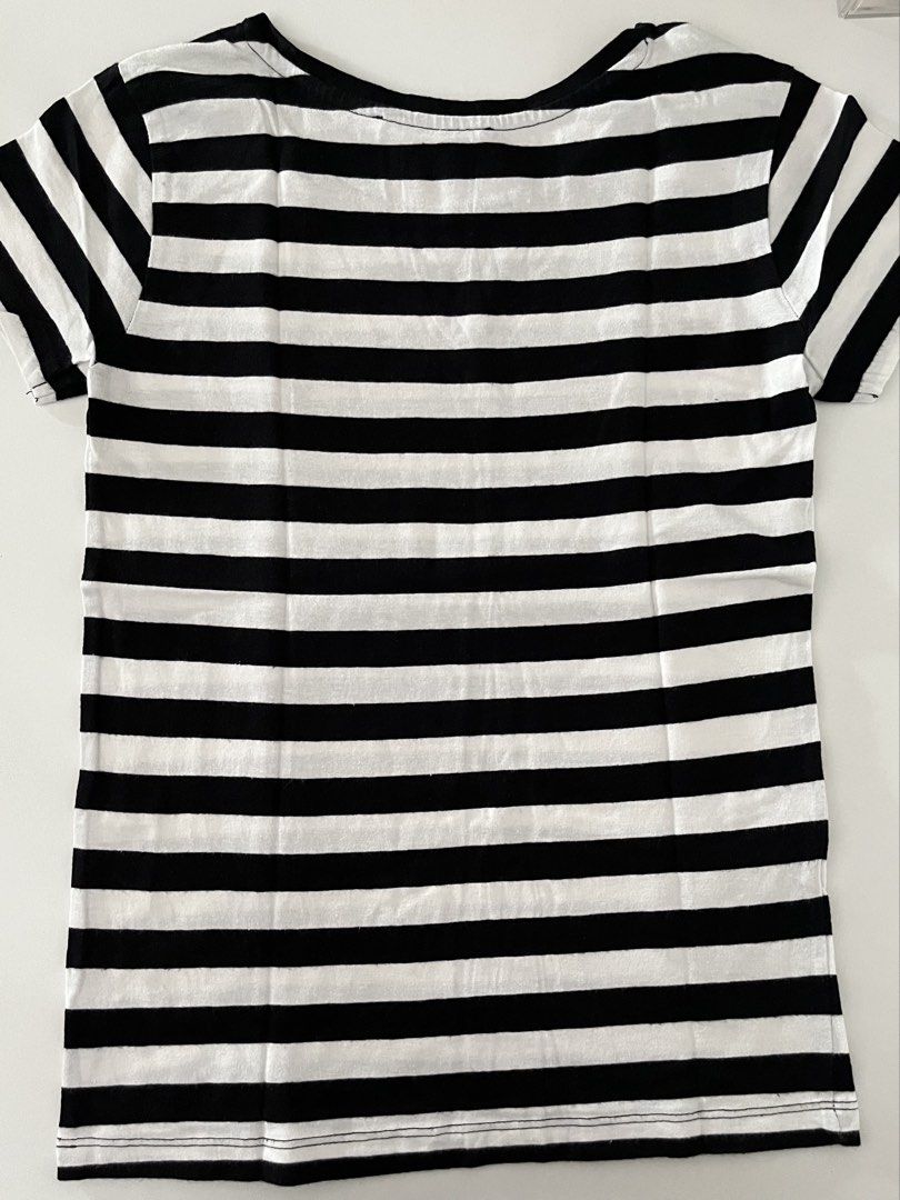 MANGO Black and White Striped T-Shirt (Category: Shirts) located in Cavite. Submitted by ysieunz (Listing ID 1465832640, Image 2). Description: size: xs-small disclaimer: all clothes are preloved but still in good-as-new condition and were only used 1–2 times. the color may vary due to lighting, but all details will be stated in the description. 📍 General Trias, Cavite 💰 GCash/Maya 🚚 JNT/SDD/Meet Up.
