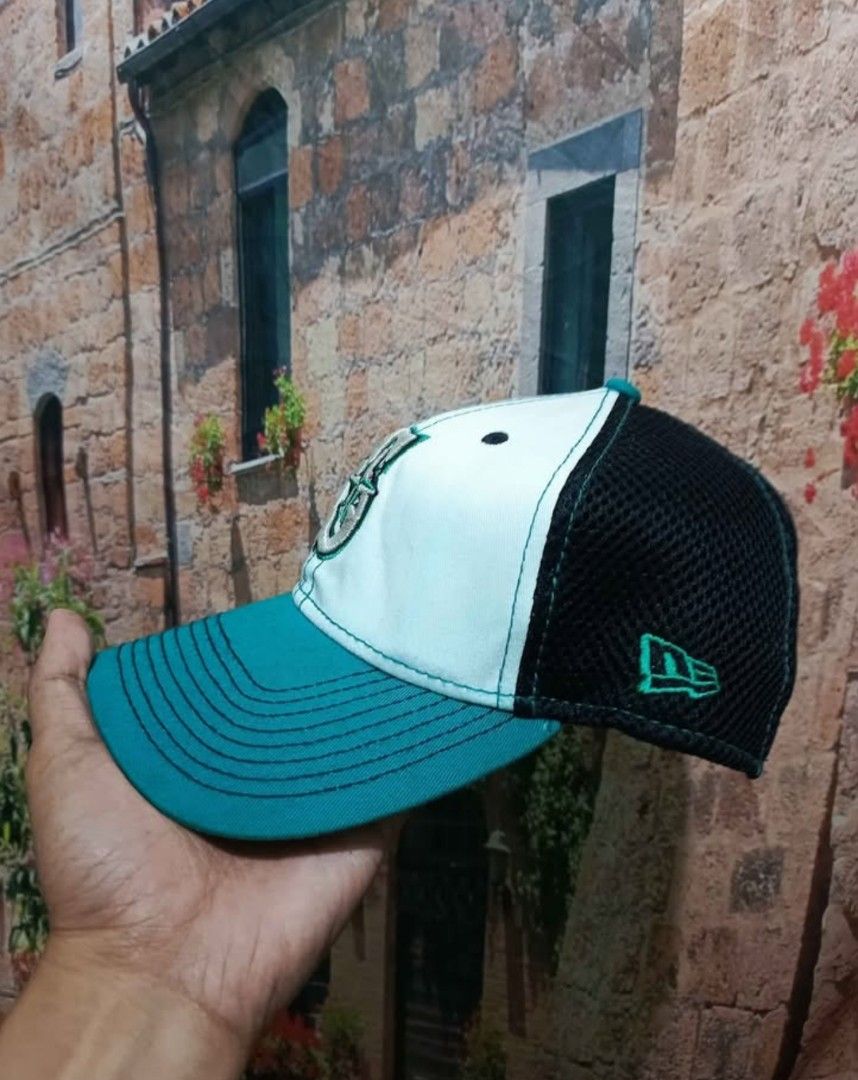 Mariners close cap new era (Category: Caps & Hats) located in Caloocan City. Submitted by shsgoods (Listing ID 1465886446, Image 2). Description: location:Karuhatan Valenzuela City.