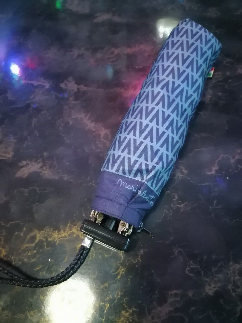 Mario Valentino Folding Umbrella (Category: Other Accessories) located in Butuan. Submitted by az-branded.items (Listing ID 1465906922, Image 1). Description: No flaws- very good condition Authentic item From Japan.