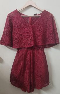 (Category: ) located in . Submitted by rvsl.closet (Listing ID 1465774621, Image 1). Description: .