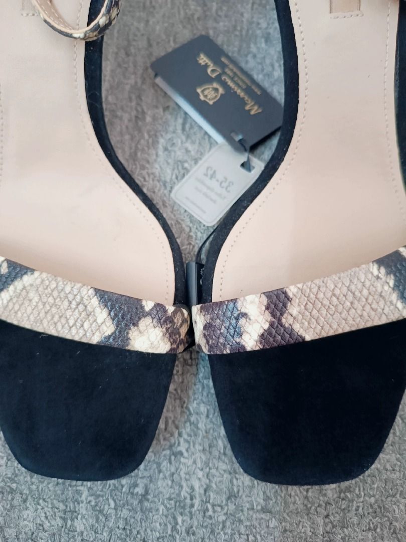Massimo Dutti Pumps | MD-739974459363 (Category: Heels) located in Paranaque City. Submitted by silverphoenix.00302e (Listing ID 1465798487, Image 3). Description: Massimo Dutti Pumps. Upper: goat leather. Lining: sheep leather. Sole: recycled leather. Heel height: 5 cm. Condition: try-on marks on the outsole. Please review the photos for the exact condition. Reference: MD-739974459363..