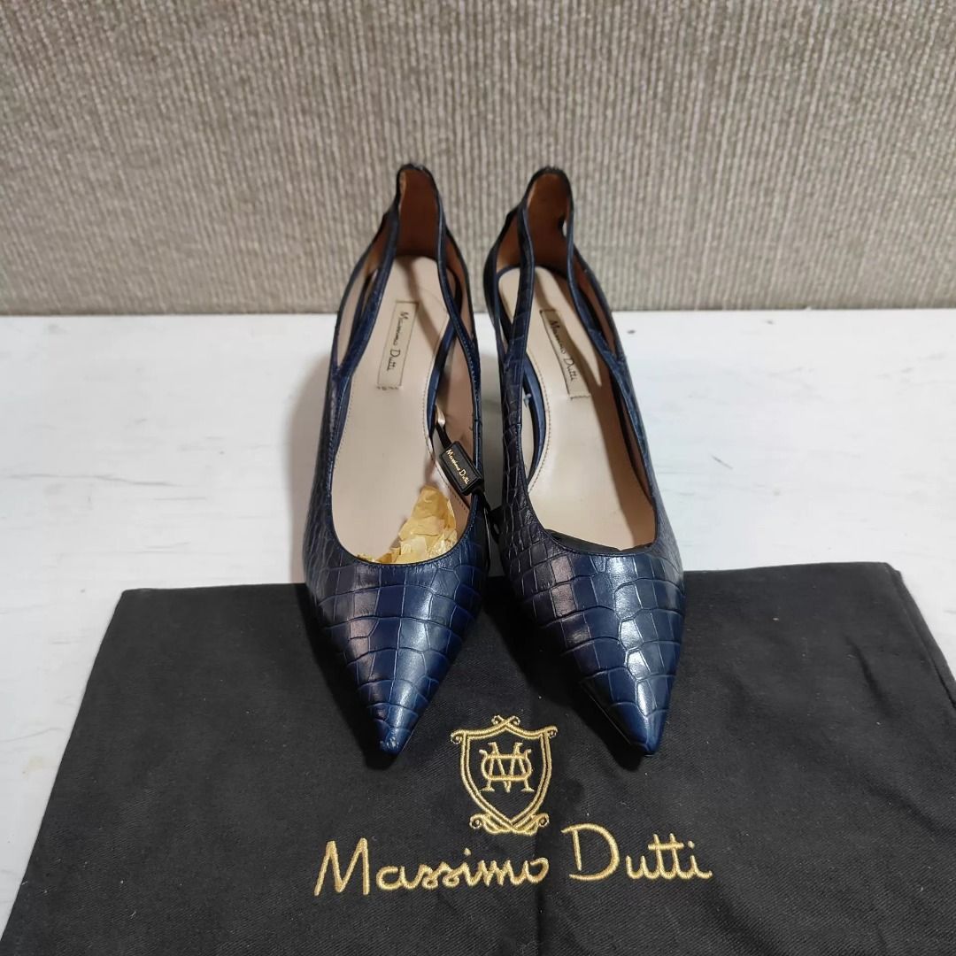 Massimo Dutti Pumps EU 36 | MD-978659729004 (Category: Heels) located in Paranaque City. Submitted by silverphoenix.00302e (Listing ID 1465815754, Image 2). Description: Massimo Dutti Pumps EU 36. Upper: cow leather. Lining: sheep leather. Sole: rubber. Heel height: 5 cm. Condition: try-on marks on the outsole. Please review the photos for the exact condition. Reference: MD-978659729004..