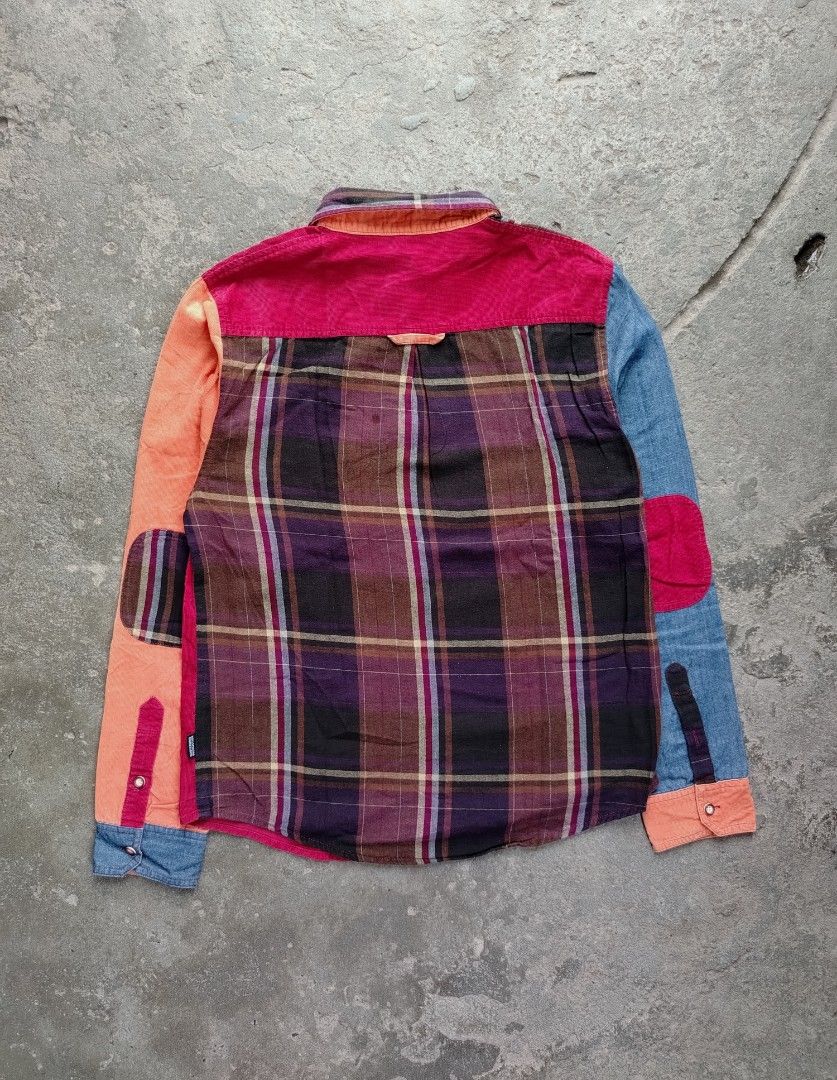 Mastermind Production Plaid Corduroy Patch Flannel (Category: Formal Shirts) located in Muntinlupa City. Submitted by lokalthriftco. (Listing ID 1465827534, Image 2). Description: Size L Need wash Good condition.