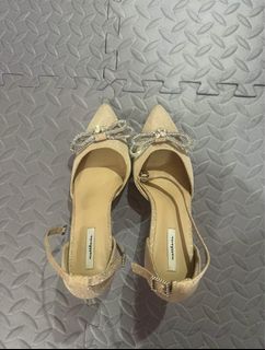 (Category: ) located in . Submitted by anoif06 (Listing ID 1465938422, Image 1). Description: .