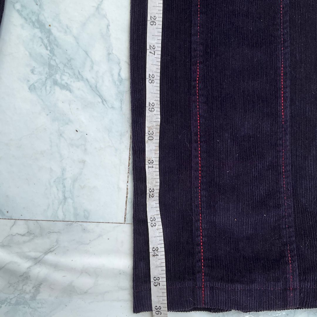 Max & Co Purple cotton jeans size US 6 (Category: Jeans) located in Bacolod City. Submitted by evethriftedthisph (Listing ID 1465782329, Image 3). Description: DESCRIPTION With side and back pockets Leg slit zippers MATERIAL: 98% Cotton 2% Elastan See image for measurements D1-1088-C .