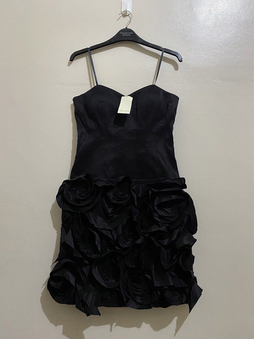 MAX AND CLEO Black Textured Mini Dress (Category: Dresses) located in Manila. Submitted by victory_1816 (Listing ID 1465918242, Image 2). Description: A sophisticated little black dress featuring a beautifully fitted bodice, delicate spaghetti straps, and a textured skirt finished with feminine ruffled rosette detailing. Brand new & never worn, with original tags attached. Features a built in in padded bust for added support and coverage, allowin