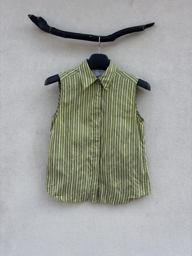 Max Mara Sleeveless (Category: Shirts) located in Baybay. Submitted by thrift.ed2023 (Listing ID 1465778029, Image 1). Description: Max Mara Sleeveless Medium to Large 16x23 No Issue Good as New .
