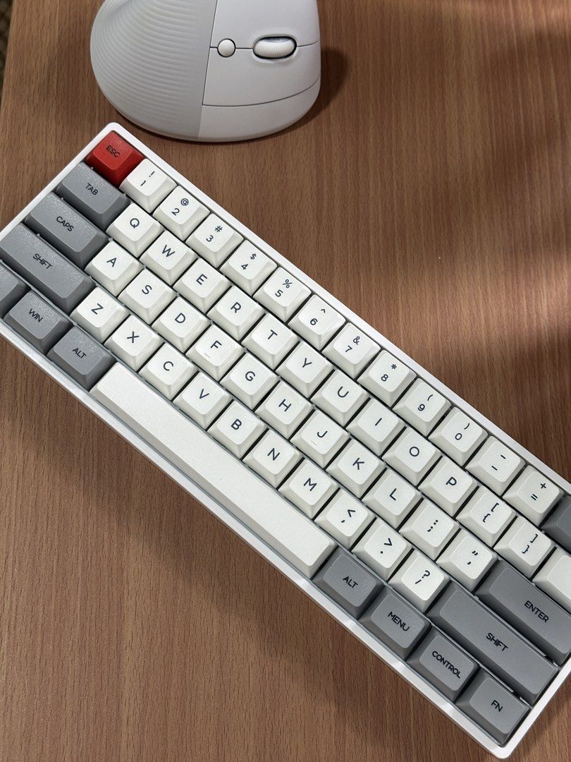 Mechanical Keyboard Skyloong s61 (Category: Computer Keyboard) located in Tanjay. Submitted by imaikorivera (Listing ID 1465949141, Image 1). Description: Skyloong SK61 Gateron Optical Red Switches No issues, all keys are working 60% layout Wired USB Optical hot-swappable switches White case with gray keycaps. Price Negotiable..