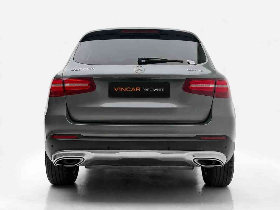 Mercedes-Benz GLC-Class GLC250 4MATIC (A) (Category: Used Cars) located in Singapore. Submitted by vincar_pre-owned (Listing ID 1465864608, Image 3). Description: Extremely well maintained and taken care off by the previous owner! One of the most popular luxury SUV from Mercedes Benz! Smooth and powerful powertrain yet fuel efficient and low road tax. Contact us today to arrange a viewing at the v1ncar pre-owned showroom now! Features: Powerful a
