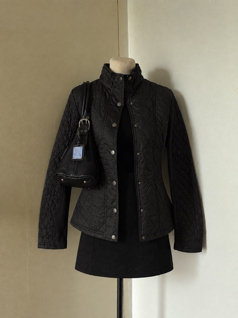 Merona Black Quilted Jacket (Category: Coats, Jackets and Outerwear) located in Manila. Submitted by strwb.clo (Listing ID 1465883583, Image 1). Description: ‼️ READ FIRST BEFORE BUYING ‼️ Brand: Merona Size: Small to Semi-Large kerii. (Pag large, medj fitted na siya) - galing pa siyang U.S ‘rin. Also, manage your expectations since preloved ko ‘rin siya. Quality: Used, pero not so much naman. Hindi ‘rin siya mainit sa katawan, parang may pagka p