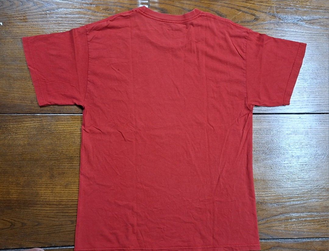 Metal Mulisha Red Graphic Tee (Category: Tshirts & Polo Shirts ) located in Manila. Submitted by declutrredgoods (Listing ID 1465947880, Image 3). Description: 21 x 28 good condition 8.5/10 color rate Issue pinhole sa likod 199 + sf.