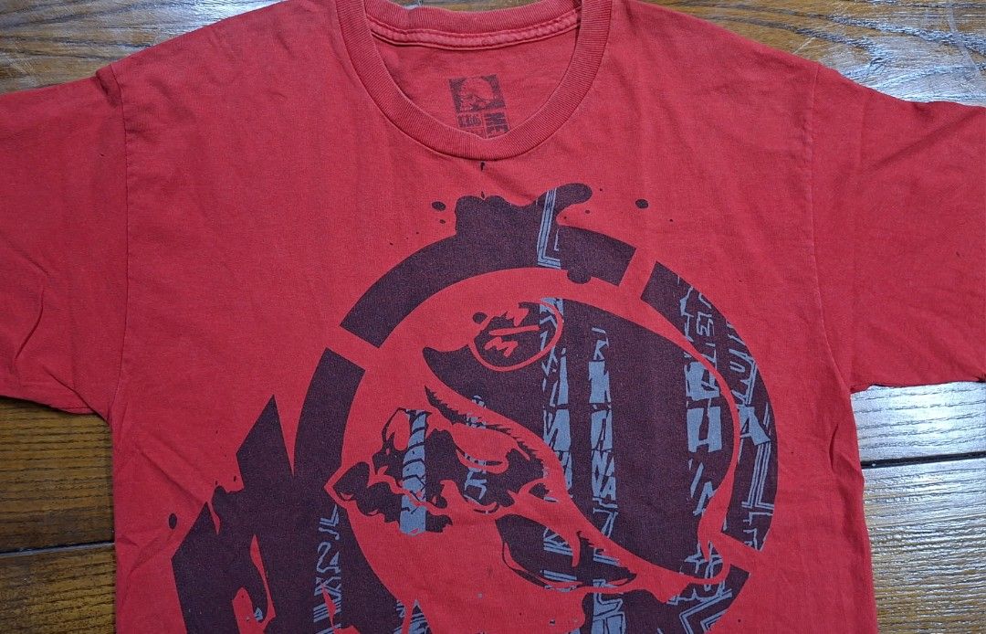 Metal Mulisha Red Graphic Tee (Category: Tshirts & Polo Shirts ) located in Manila. Submitted by declutrredgoods (Listing ID 1465947880, Image 2). Description: 21 x 28 good condition 8.5/10 color rate Issue pinhole sa likod 199 + sf.
