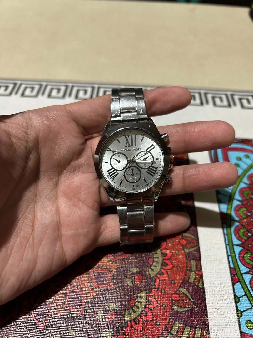 MICHAEL KORS (Category: Men's Watches) located in Manila. Submitted by newwind.52e349 (Listing ID 1465796912, Image 1). Description: MICHAELKORS KINDLY DM IF INTERESTED📩.