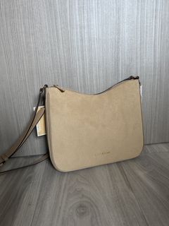 (Category: ) located in . Submitted by shoppeeeer (Listing ID 1465812683, Image 1). Description: .