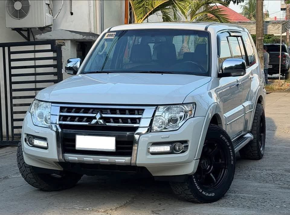 Mitsubishi Pajero GLS 4x4 Auto (Category: Used Cars) located in Manila. Submitted by quality_cars (Listing ID 1465938641, Image 2). Description: Presyong Fortuner Montero lang to mga Boss Cash / Financing / Trade-in Mitsubishi Pajero Gls 4x4 A/T Diesel 2016 model Sunroof / moonroof All power features Power seats Leather seats 7seater 3rd row ( folded under the flooring ) Nano ceramic clear tint ( worth 10k ) Tein suspension ( worth 50k ) Te37 mag