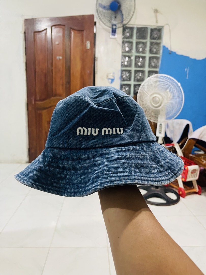 Miu miu (Category: Hats & Beanies) located in Butuan. Submitted by cgsayas20083001 (Listing ID 1465902263, Image 3). Description: No issue .