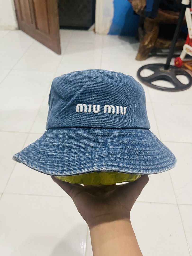 Miu miu (Category: Hats & Beanies) located in Butuan. Submitted by cgsayas20083001 (Listing ID 1465902263, Image 1). Description: No issue .