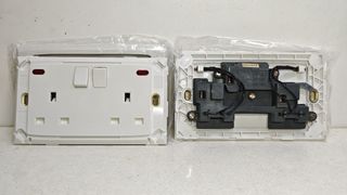 （分類：）位於 。 由 cktse1998 提交（商品編號 1465951177，圖片 1）。簡介： 。