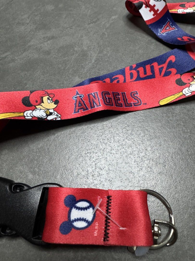 MLB Los Angeles Angels Mickey Mouse Lanyard （分類：活動門票）位於 Hong Kong。 由 wkm_mmmw 提交（商品編號 1465804680，圖片 2）。簡介： Bought from US。