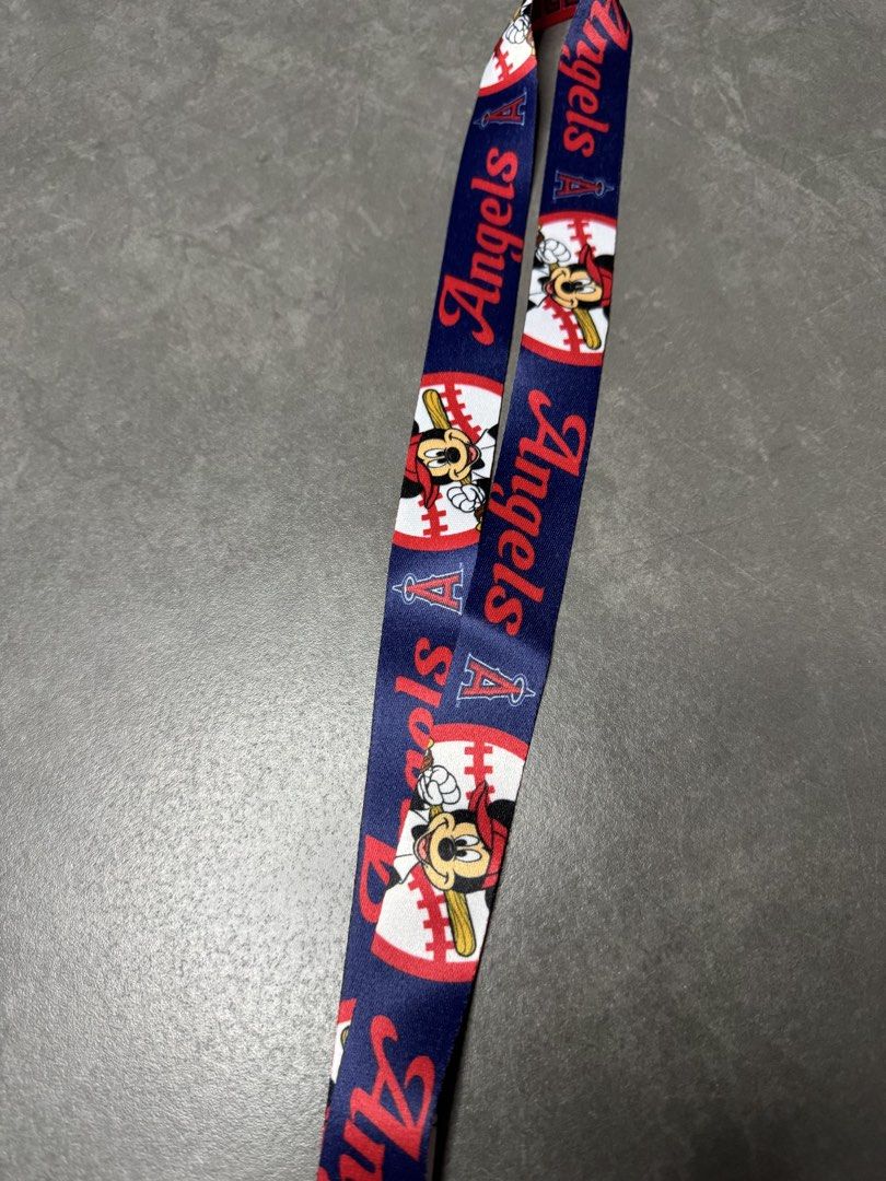 MLB Los Angeles Angels Mickey Mouse Lanyard （分類：活動門票）位於 Hong Kong。 由 wkm_mmmw 提交（商品編號 1465804680，圖片 3）。簡介： Bought from US。