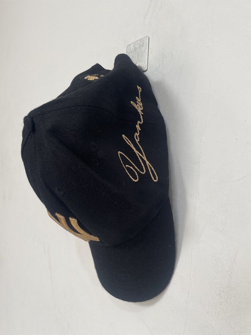 MLB New York Yankees Black Gold Baseball Cap (Category: Caps & Hats) located in Las Pinas. Submitted by qcleopatrastrove (Listing ID 1465768982, Image 2). Description: *With rust on the metal accent (See the first photo.) Please manage your expectations. Thank you.🤎.