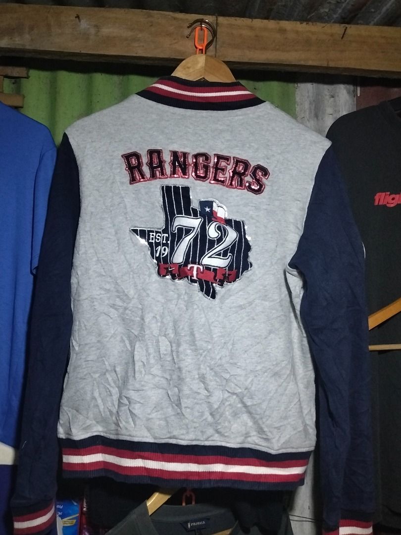 MLB Texas Rangers Varsity Jacket (Category: Coats, Jackets and Outerwear) located in Kalibo. Submitted by thriftedbykim12 (Listing ID 1465900124, Image 2). Description: Like new condition Xl on tag but fitting Medium to large 21.5/28.