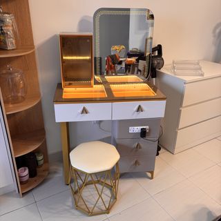 (Category: ) located in . Submitted by hanis_store (Listing ID 1465891790, Image 1). Description: .