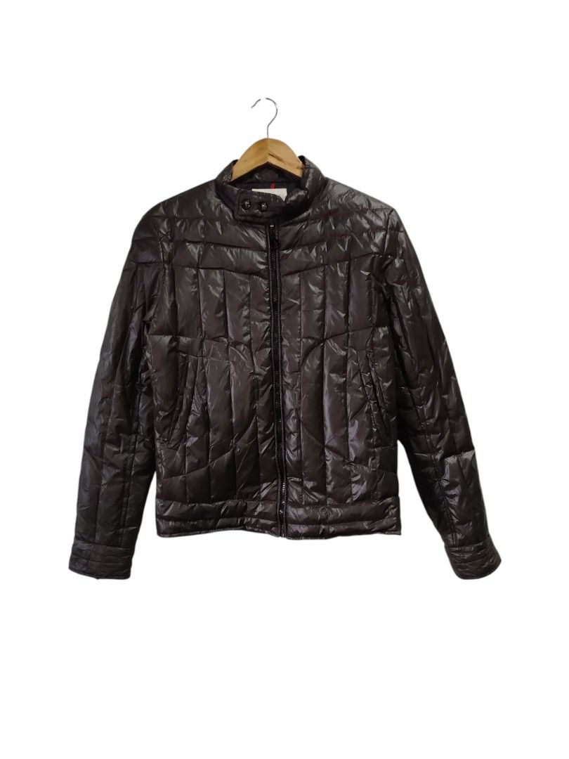 MONCLER LIGHT PUFFER JACKET (Category: Coats, Jackets and Outerwear) located in Bayombong. Submitted by Gentlemans_ClosEt (Listing ID 1465795463, Image 2). Description: MONCLER LIGHT PUFFER ZIP UP JACKET SIZE MEDIUM DIMES: W17 X L24 EXCELLENT CONDITION NO ISSUES.