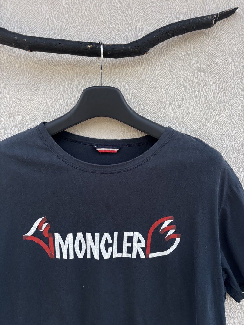 Moncler Shirt (Category: Tshirts & Polo Shirts ) located in Baybay. Submitted by thrift.ed2023 (Listing ID 1465778331, Image 2). Description: Moncler Shirt Large to XL 23x28 No Issue Good as New .
