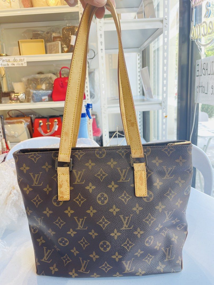 monogram cabas (Category: Luxury Bags & Wallets) located in Siquijor. Submitted by trashy84 (Listing ID 1465832492, Image 1). Description: .