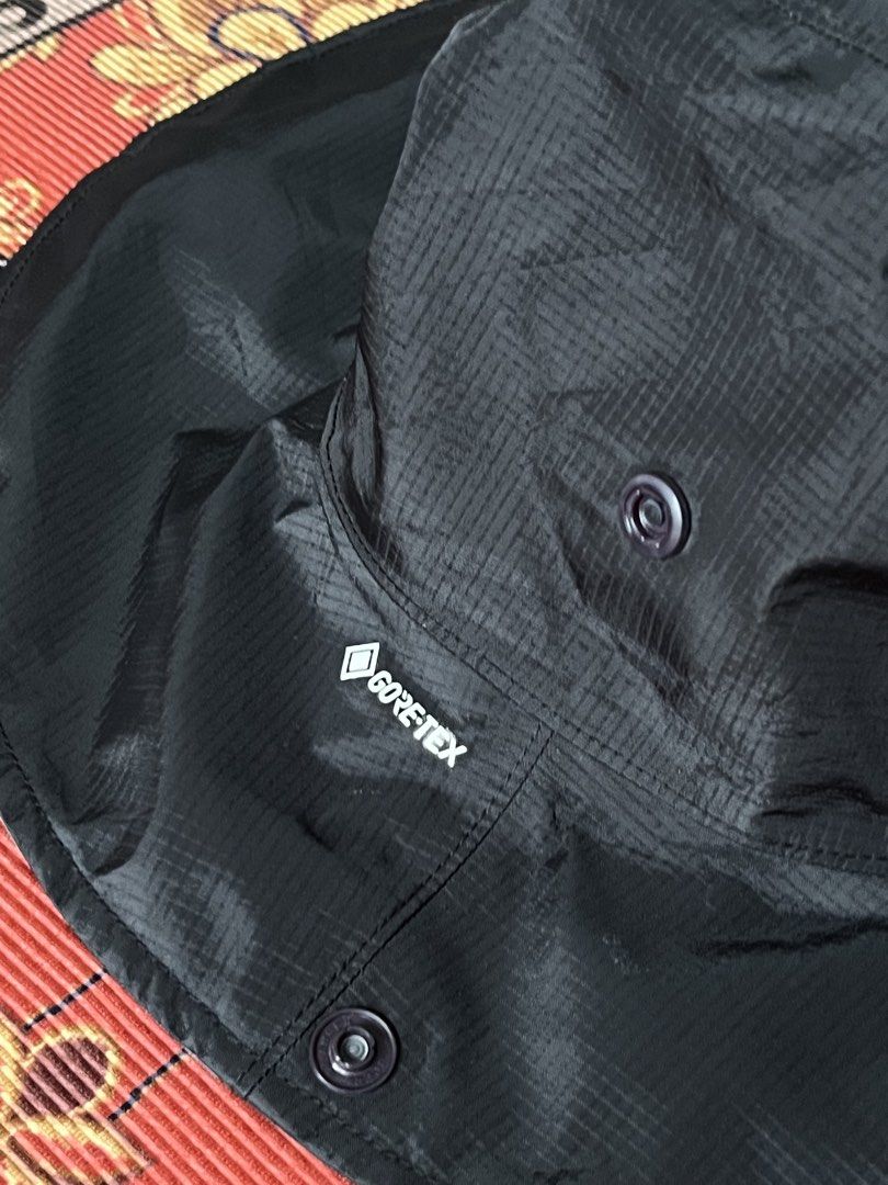 Montbell Goretex Bucket Hat (Category: Caps & Hats) located in Baguio. Submitted by whatthestore (Listing ID 1465781393, Image 3). Description: .
