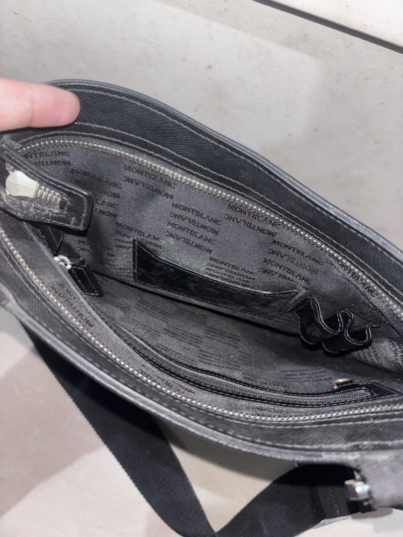MONTBLANC Men’s Messenger Bag (Category: Luxury Bags & Wallets) located in Manila. Submitted by mg3214 (Listing ID 1465861594, Image 2). Description: .