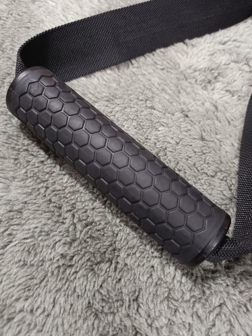 Most Grip Cable Handle Attachment +heavy duty cable handle (Category: Weights & Dumbbells) located in Baguio. Submitted by cracklin.aniue26 (Listing ID 1465913279, Image 3). Description: Brand: MOST GRIP (1 pc only) • Condition: Very good. Perfect stitching and grip texture. Has minor, standard cosmetic paint scraping on the steel D-ring from carabiner contact (check photo). •Bonus Generic Heavy-Duty D-Handle Condition: Good, fully functional. Lo