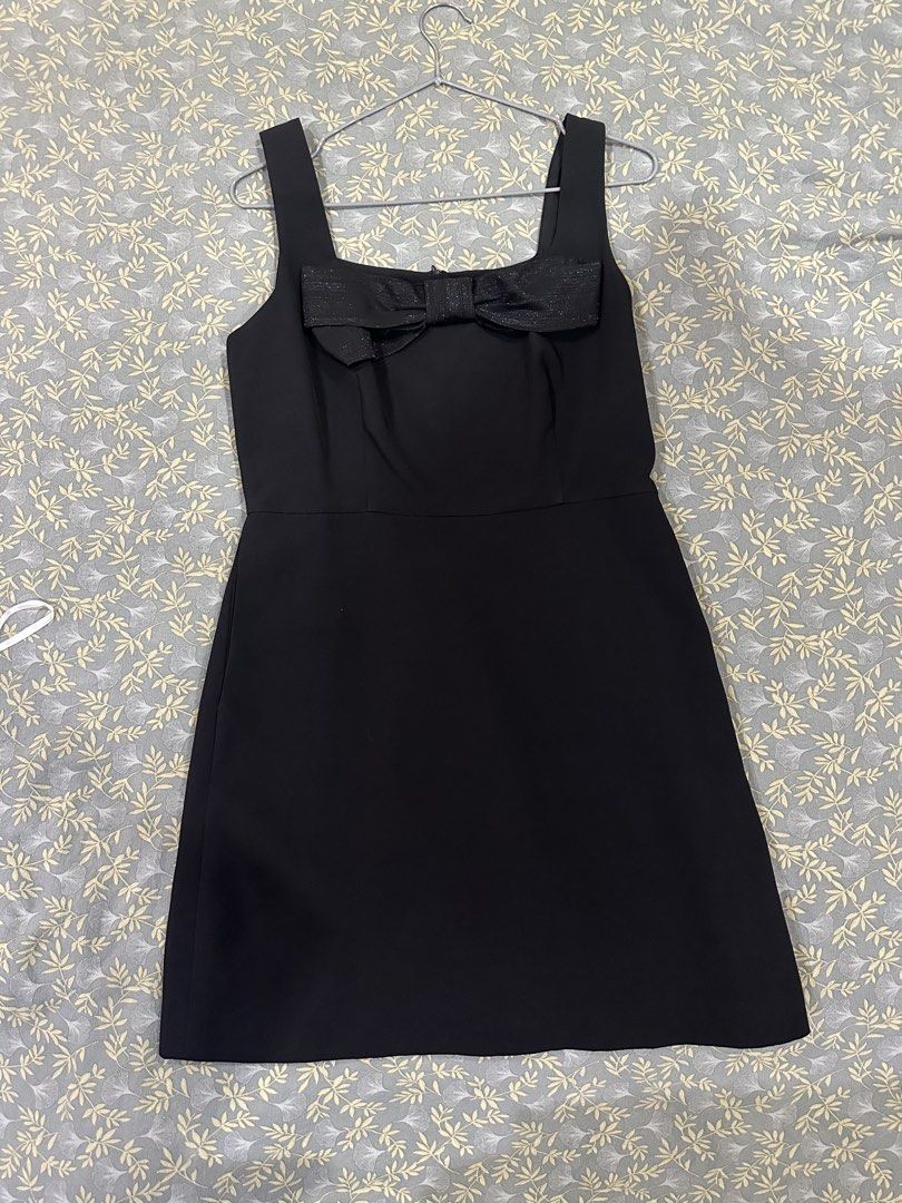 MOTF cocktail dress M (Category: Dresses) located in Quezon City. Submitted by tofuandbisky (Listing ID 1465915773, Image 1). Description: MOTF black cocktail dress waist 30 Bust 34 excellent condition with really soft lining.